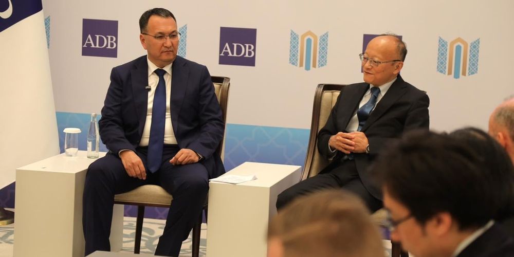 Глава Минфина КР и президент АБР обсудили в Самарканде реализацию совместных проектов изображение публикации