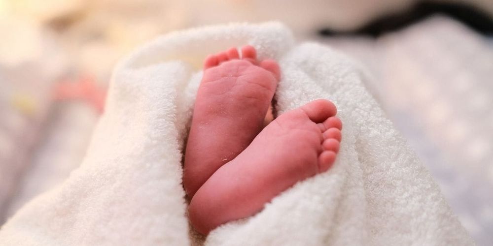 В Оше заведующую роддомом задержали по делу о системных поборах изображение публикации