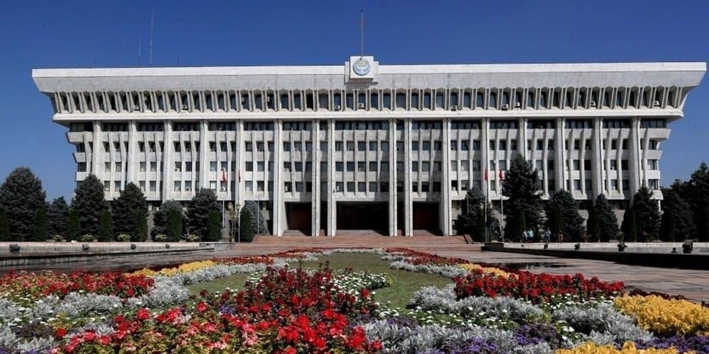 ЖК принял пакет законов по дебюрократизации: отмена справок, частные приставы и жесткие меры к алиментщикам изображение публикации