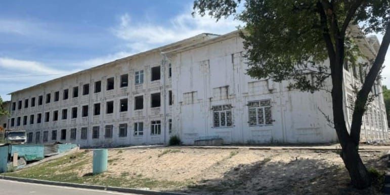 В Бишкеке капитально ремонтируют школу №56, построенную в 1971 году изображение публикации