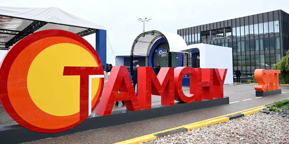 Садыр Жапаров открыл СФИТ «Тамчы»: первыми резидентами стали инвесторы из пяти стран изображение публикации