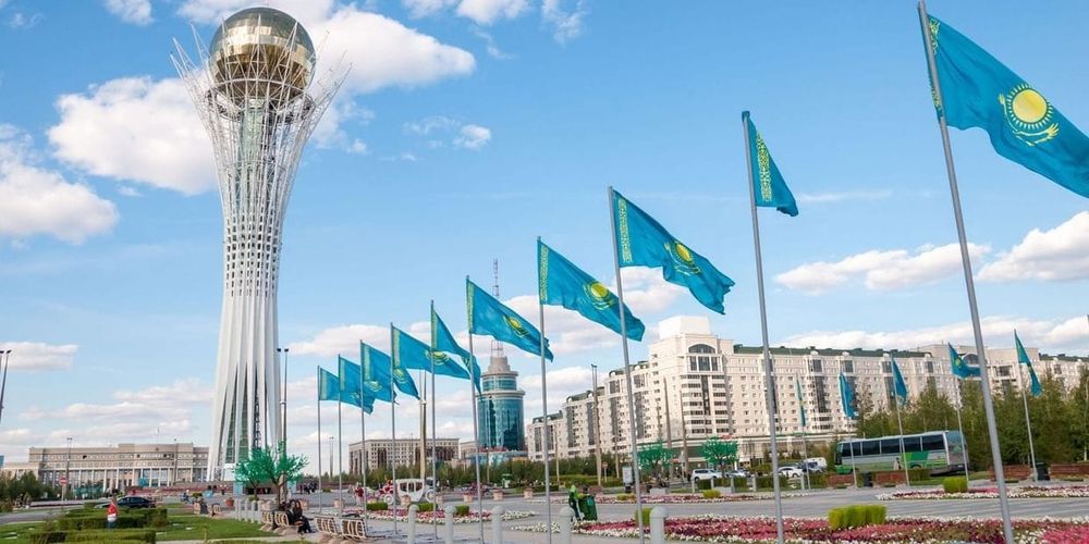 Из Казахстана за рубеж переводят втрое больше денег, чем обратно изображение публикации