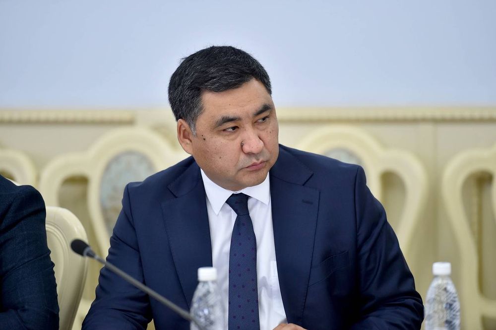 Будьте осторожны! Мошенники выдают себя за первого зампреда кабмина КР Данияра Амангельдиева изображение публикации