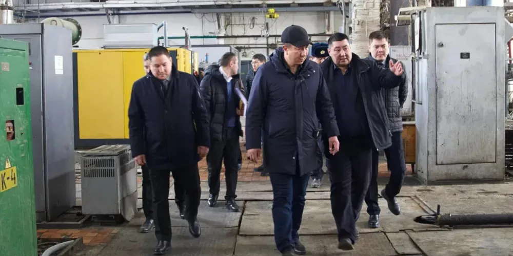 Завершается модернизация лампового завода в Майлуу-Суу – установлены новые печи изображение публикации