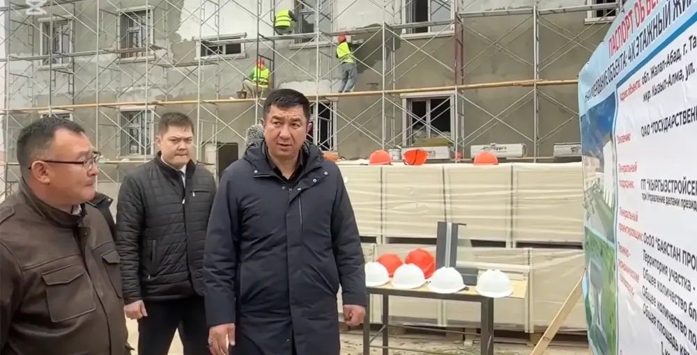 Тилек Текебаев поручил завершить в срок строительство ипотечных домов в Таш-Кумыре изображение публикации