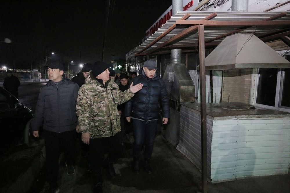 Мэр Оша поручил снести незаконные объекты в микрорайоне Ак-Тилек изображение публикации
