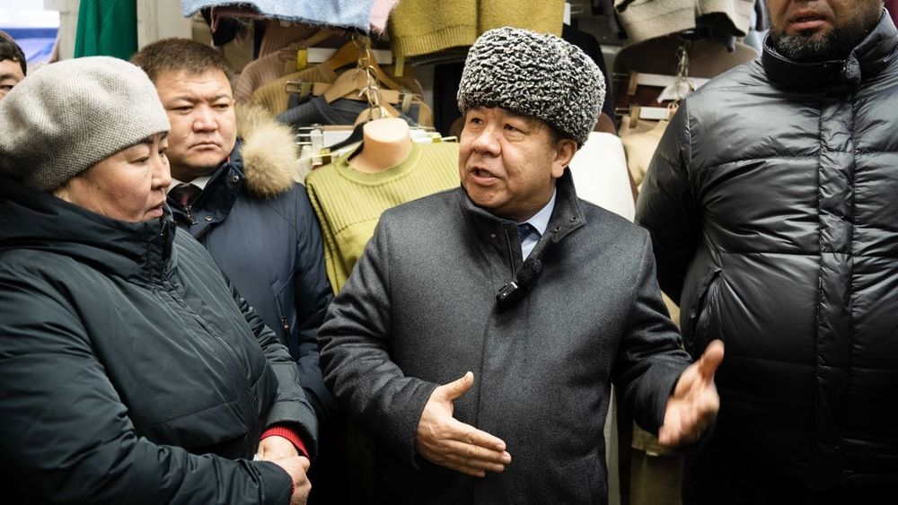 Глава Налоговой службы обсудил реформы с предпринимателями рынка «Туратали базары» изображение публикации
