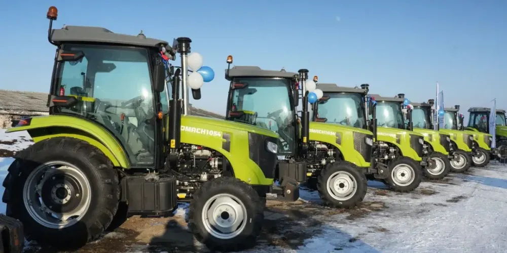 Государственная МТС с новой сельхозтехникой на 45 млн сомов заработала в Сокулукском районе изображение публикации