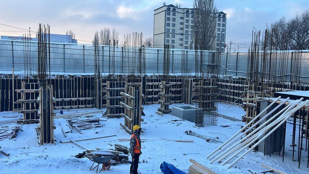 Стройкомпания вернула в госсобственность квартиры на 89 млн сомов в жилмассиве Ак-Орго Бишкека изображение публикации