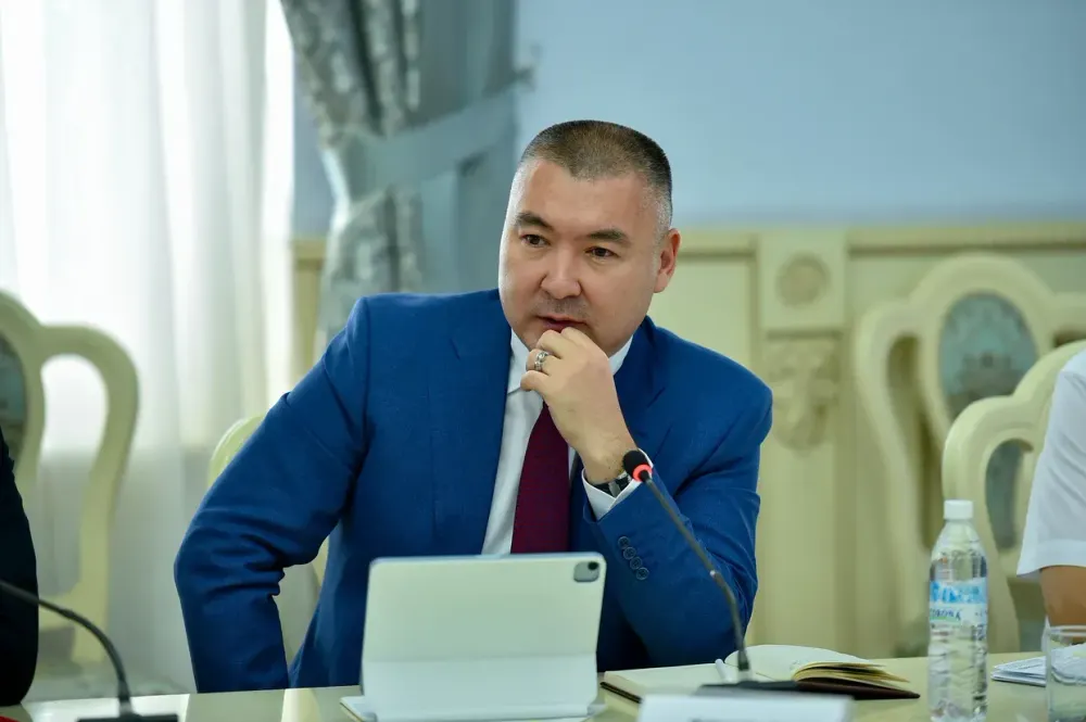 Мошенники выдают себя за Каныбека Туманбаева – как не стать жертвой обмана? изображение публикации