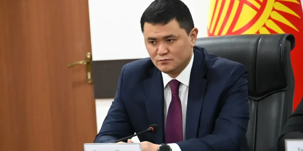 Нового министра строительства Нурдана Орунтаева представили коллективу изображение публикации