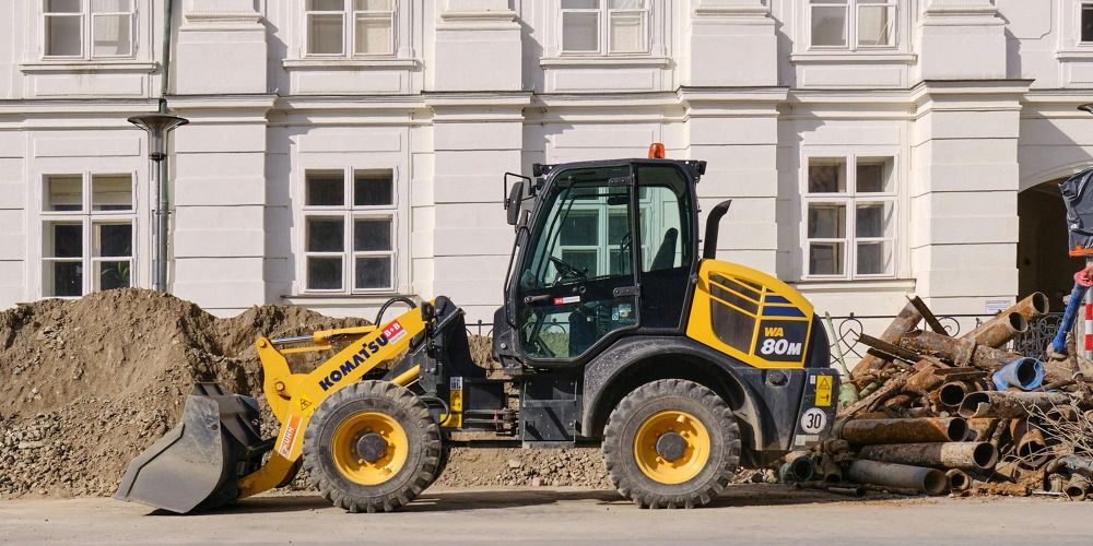 «Бишкекзеленхоз» купит колесный экскаватор за 18.8 млн сомов изображение публикации