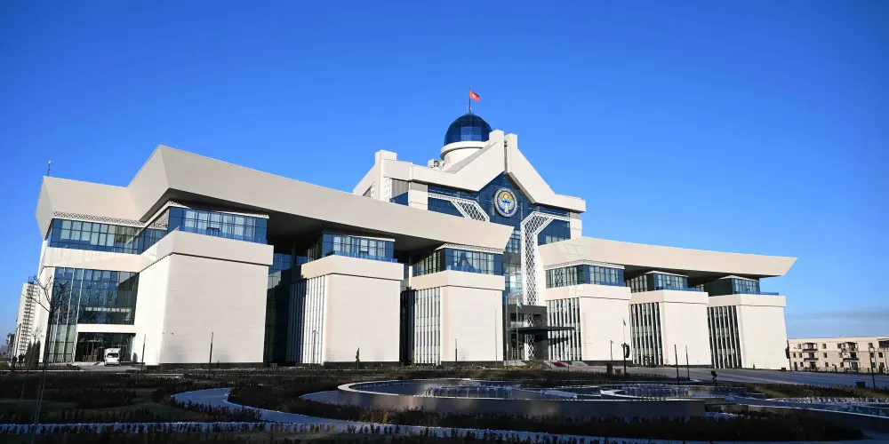 Кабмин уточнил порядок спецзакупок для охраны первых лиц Кыргызстана изображение публикации