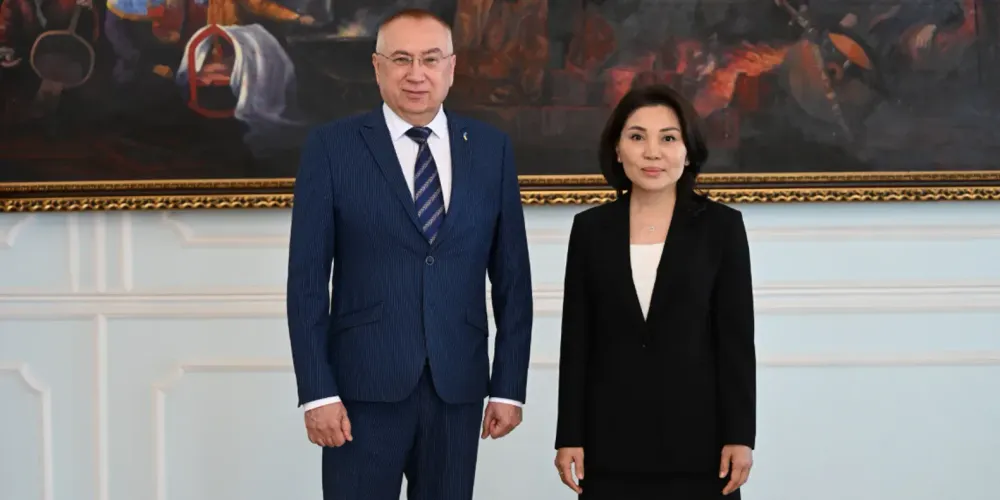 Сурабалдиева обсудила с послом Украины межпарламентское сотрудничество изображение публикации