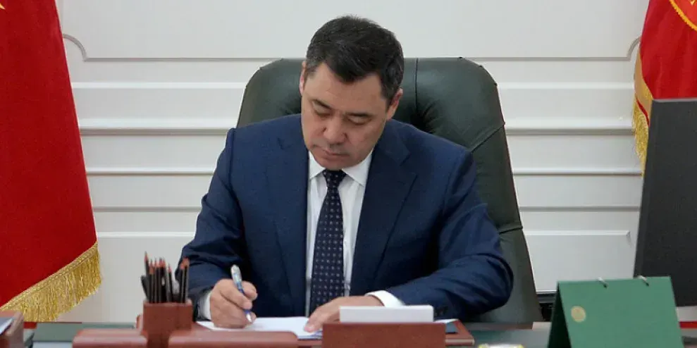 Садыр Жапаров запустил кампанию по бесплатной замене водительских прав изображение публикации