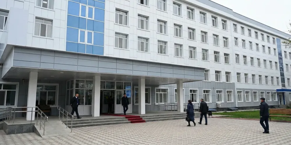 С 2026 года часть госбольниц КР перейдет на финансовую и управленческую автономию изображение публикации