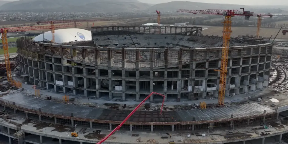 Строительство стадиона «Азаттык Арена» завершат к 1 августа 2026 года — фото, видео изображение публикации