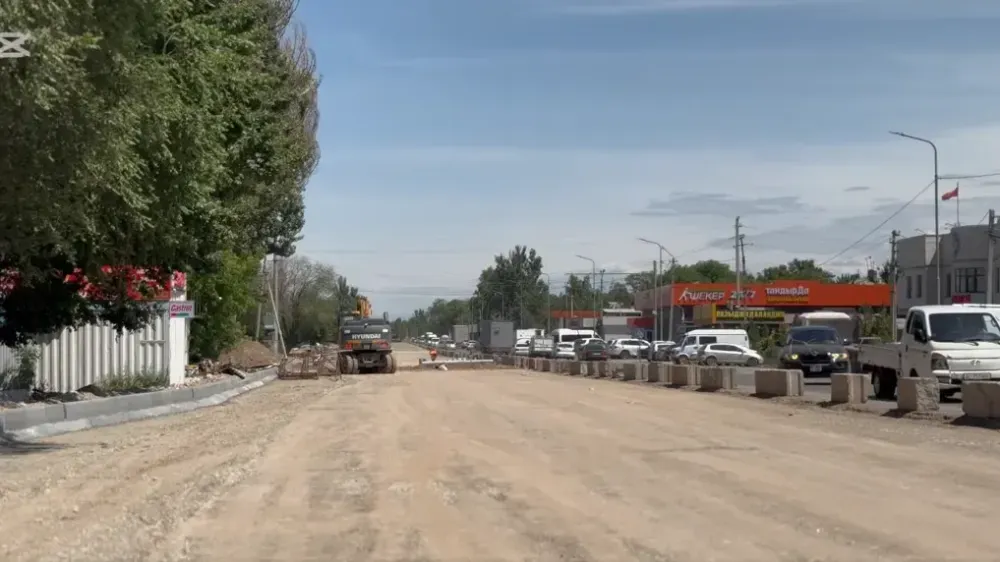 Министр транспорта потребовал уложить первый слой асфальта на трассе Бишкек – Кант до середины июня изображение публикации