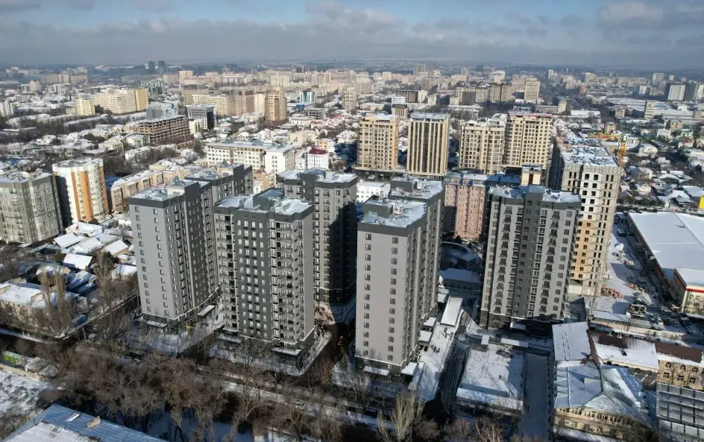 В Бишкеке сданы в эксплуатацию 549 квартир от ГИК — в очереди на жилье стоят еще 40 тысяч человек изображение публикации