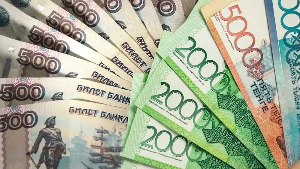 Тенге и рубль подешевели к сому – курс НБ КР на 1 октября изображение публикации