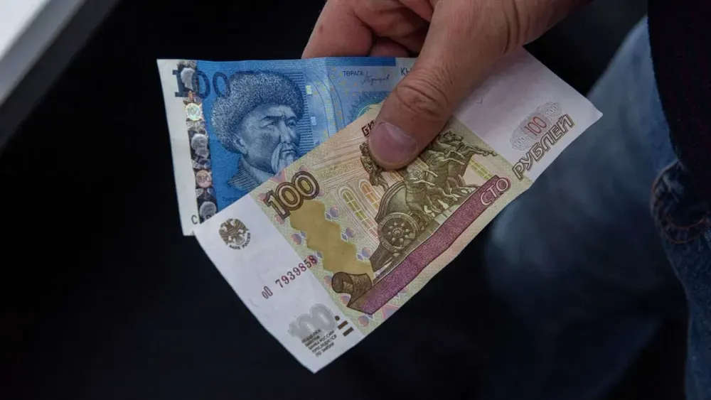 Рубль на Моссовете стабилизировался, какова ситуация в банках? Курс валют на 14 июня изображение публикации