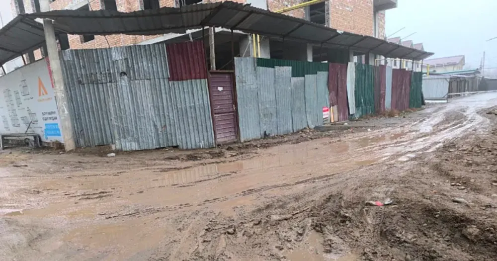 В Бишкеке оштрафовали семь стройкомпаний за нарушение благоустройства изображение публикации