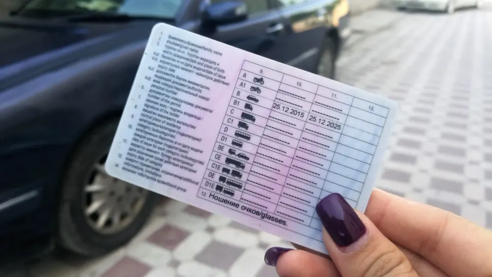 В Казахстане запретили ездить с водительскими удостоверениями Кыргызстана? Ответ МИД изображение публикации