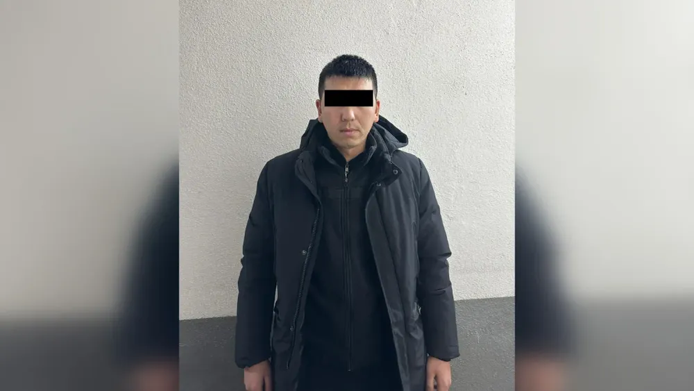 В Таласской области сотрудник ППС брал взятки с волонтеров – фото, видео изображение публикации