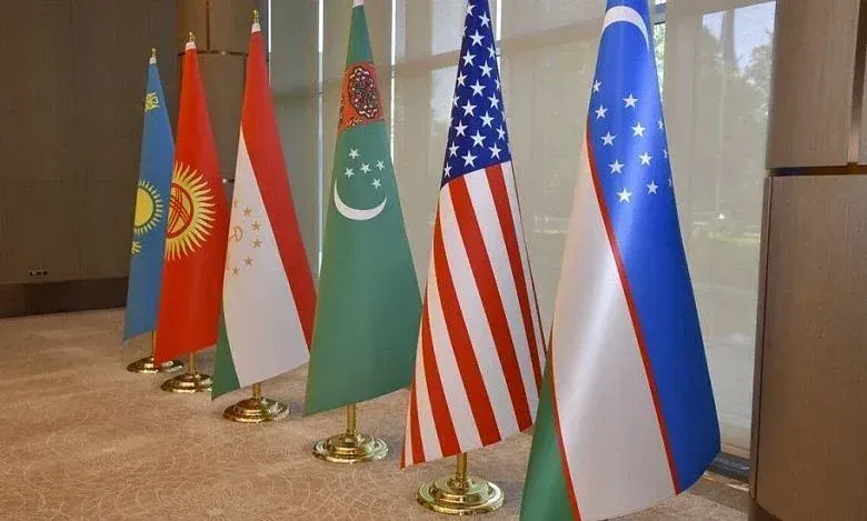 Саммит "США — Центральная Азия": Штаты попытаются "вбить клин" в отношения Москвы со странами региона изображение публикации