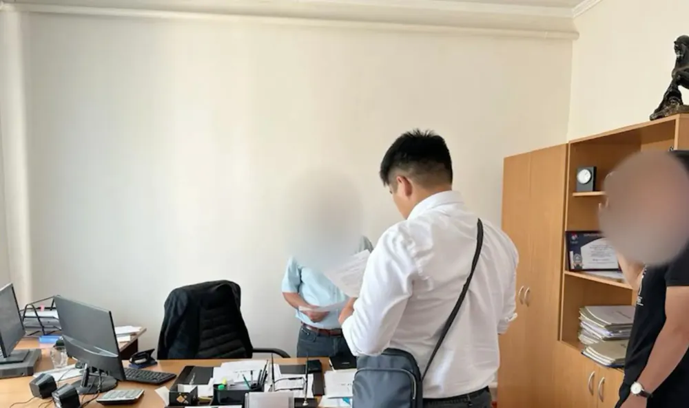 Сотрудники филиала "Кыргызалтын" покупали запаски и ГСМ для нерабочей спецтехники — ущерб составил более 12 млн сомов изображение публикации