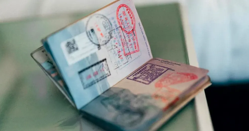 Жогорку Кенеш одобрил ужесточение безвизового режима для иностранцев изображение публикации