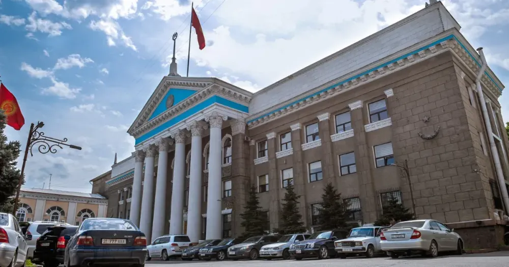 В Бишкеке начали приватизировать муниципальное жилье — в очереди почти 150 квартир изображение публикации