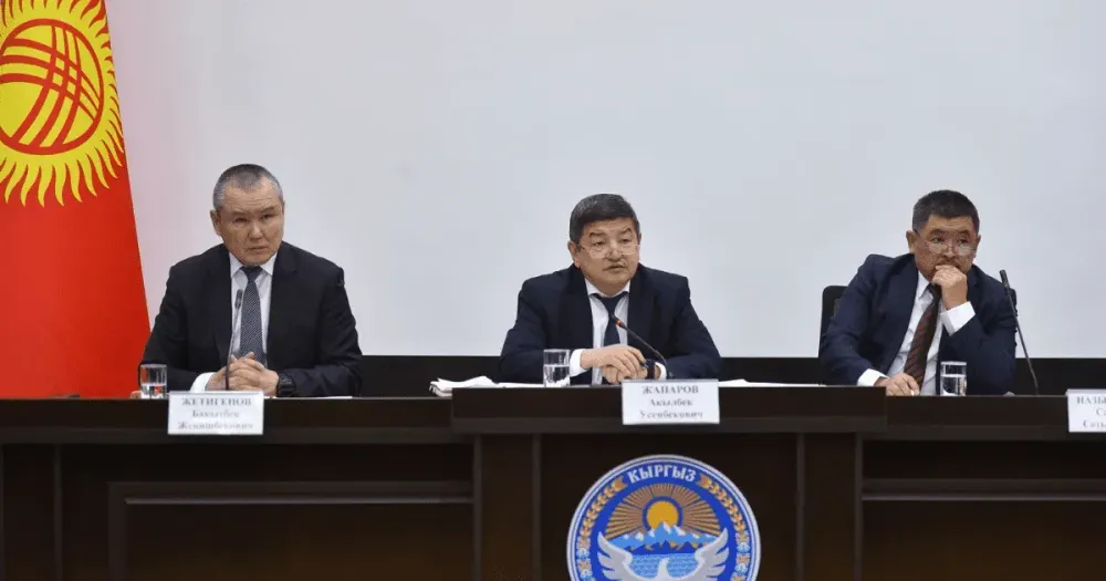 Бюджет Оша меньше бюджета ОшГУ, для развития города нужно снизить уровень теневой экономики — Акылбек Жапаров изображение публикации
