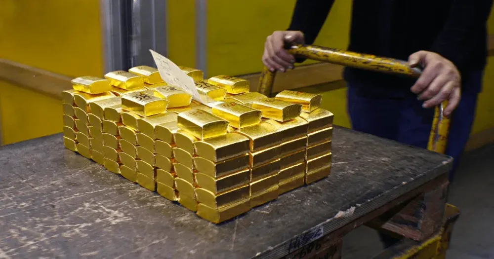 Из Кыргызстана вывезли больше 19 тонн золота на $1.1 млрд и засекретили информацию — «Азаттык» изображение публикации