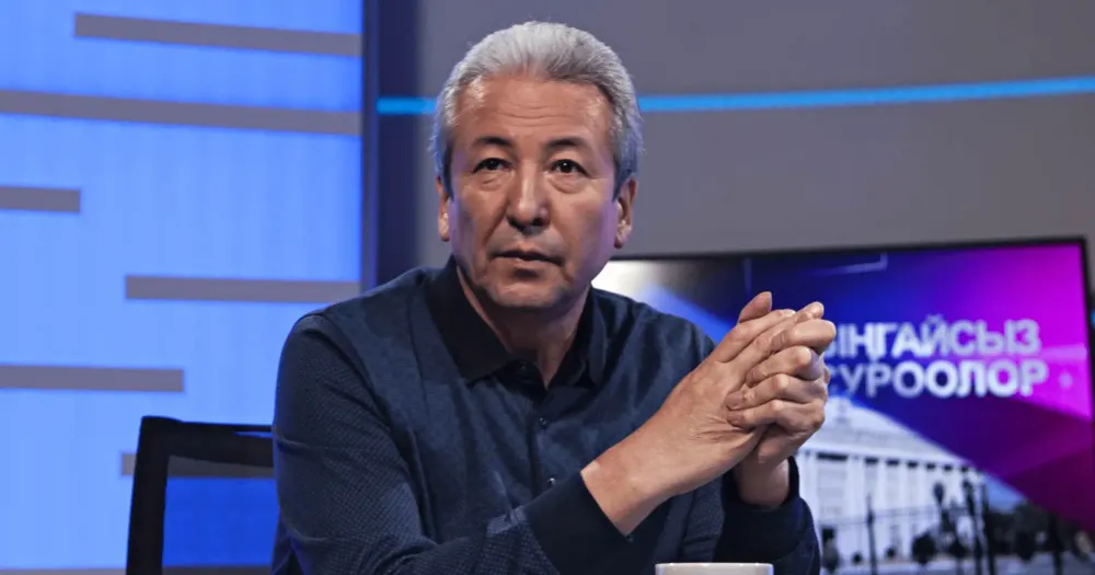 Адахан Мадумаров пожелал, чтобы таможенники КР и РК встречали водителей грузовиков так же, как депутатов изображение публикации