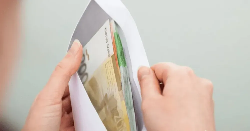 Работодатели будут выдавать зарплату в конвертах — бизнес обеспокоен увеличением соцотчислений изображение публикации