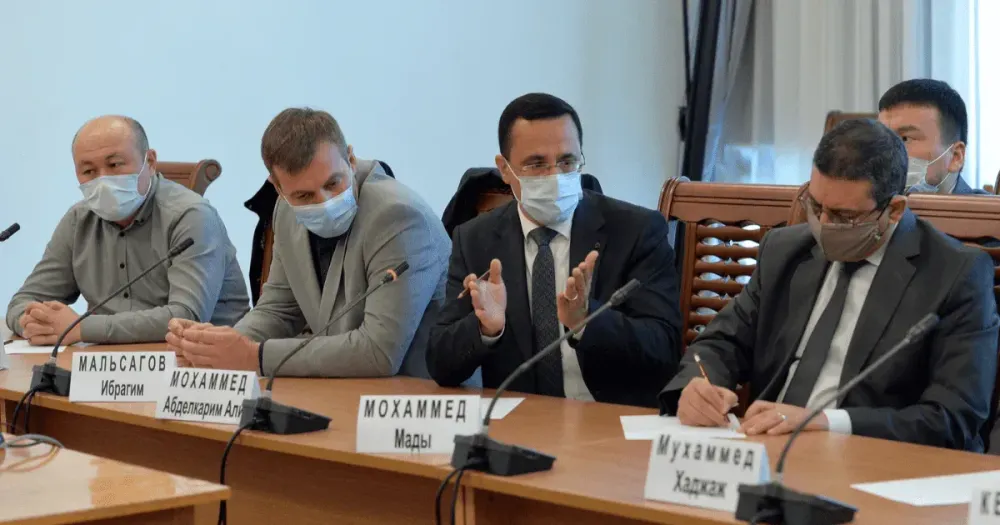 Арабским благотворительным фондам сняли ограничения на передвижение в Бишкеке. Они поблагодарили аппарат президента изображение публикации