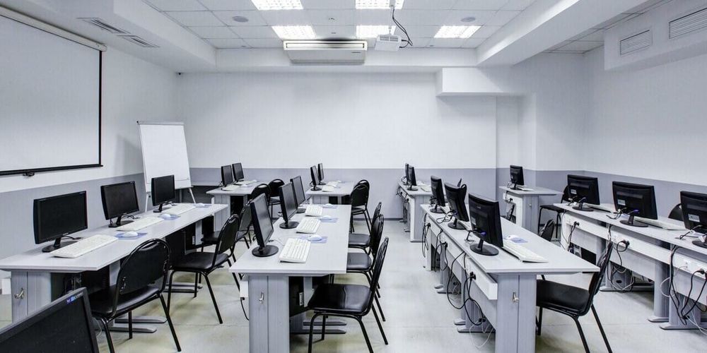 В Кыргызстане создадут учебный центр для специалистов финансового рынка изображение публикации