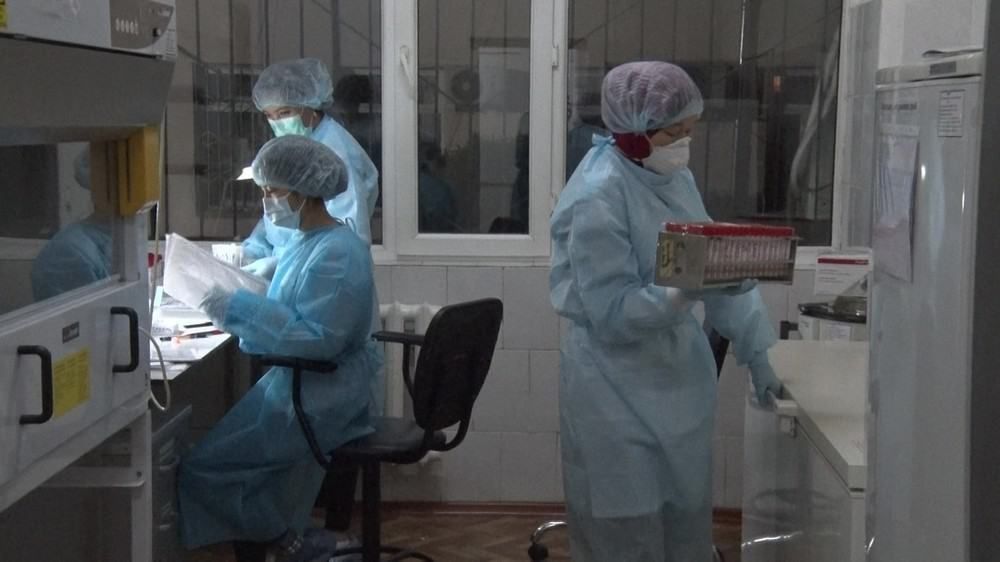 Задействованных в борьбе с COVID-19 медработников размещают в гостиницах изображение публикации