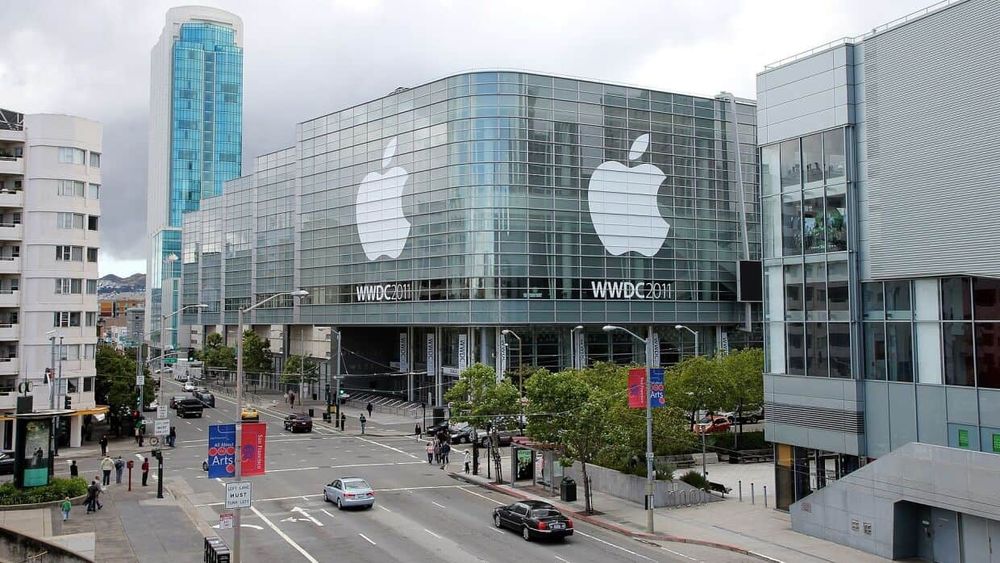 Apple и Microsoft стали первыми компаниями с капитализацией свыше $1.5 трлн изображение публикации