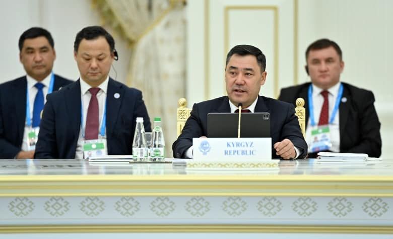 Садыр Жапаров предложил ОЭС инвестиционное сотрудничество в сфере гидроэнергетики изображение публикации