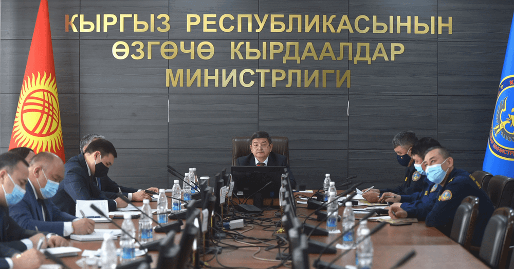 Акылбек Жапаров провел оперативное совещание по ситуации на кыргызско-таджикской госгранице изображение публикации