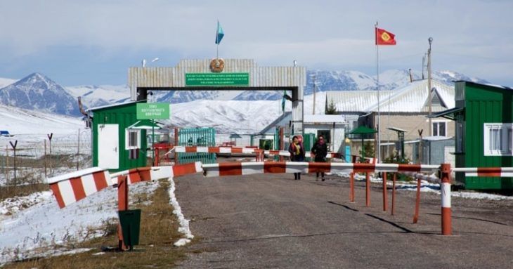 Казахстан закрыл почти все пункты пропуска на границе с Кыргызстаном — осталось два изображение публикации