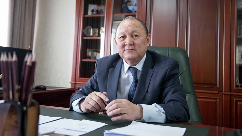 Президент назначил мэром Бишкека Эмилбека Абдыкадырова изображение публикации