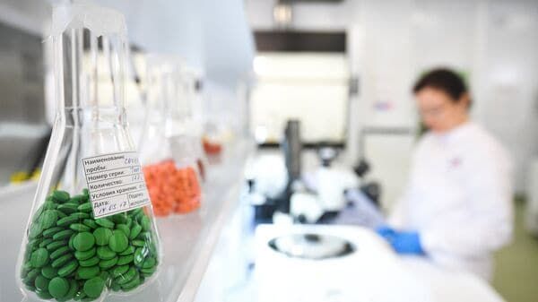 Сырье и упаковку для производства лекарств планируют освободить от уплаты НДС изображение публикации
