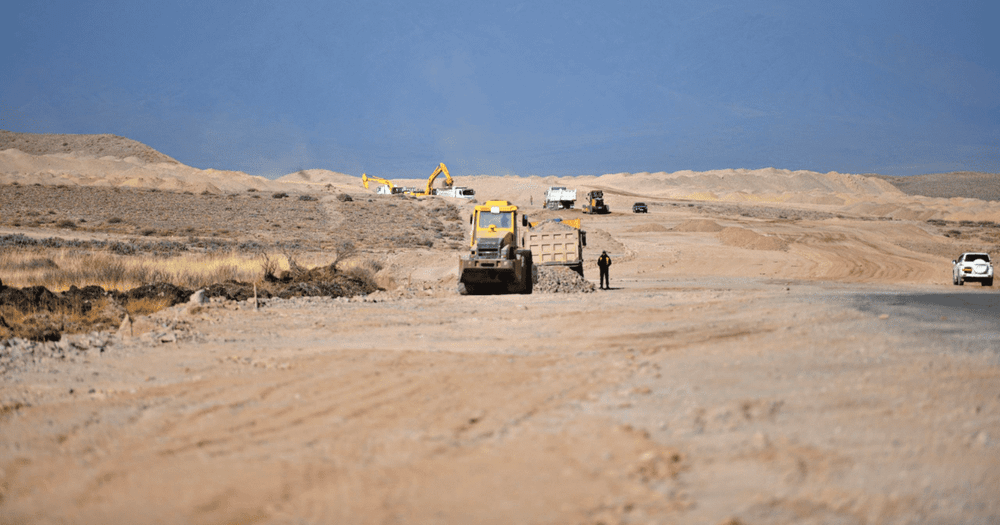 Дорогу Балыкчы – Барскоон за счет Кумтора строят 10 компаний изображение публикации