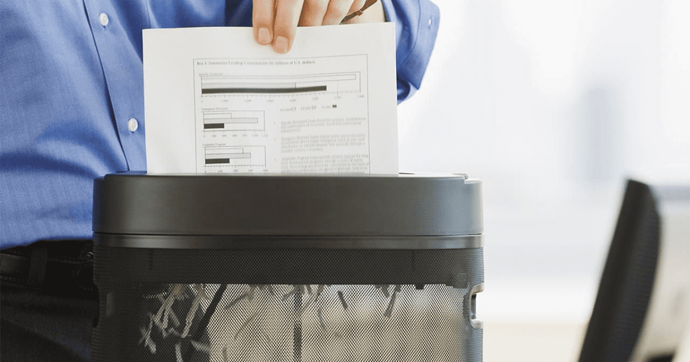 «Кыргызалтын» закупает мебель и три уничтожителя бумаги изображение публикации