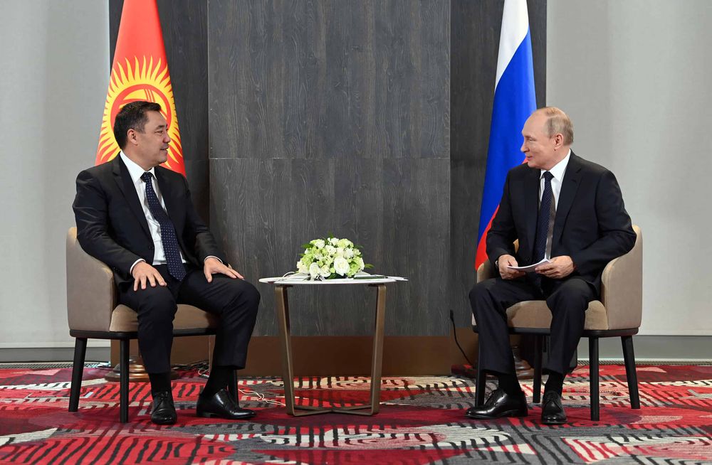 Садыр Жапаров встретился с Владимиром Путиным. Релизы Белого дома и Кремля изображение публикации