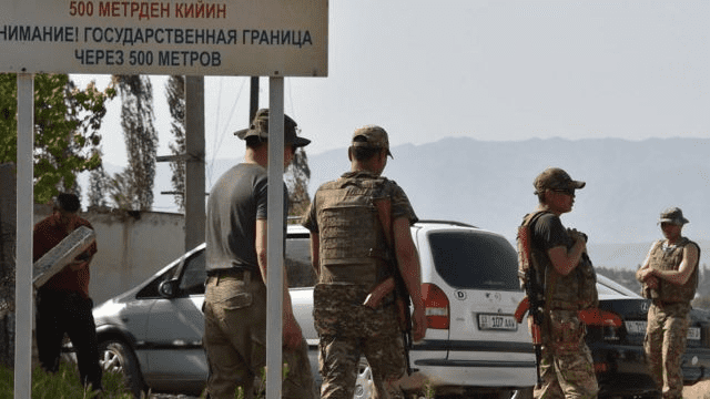 Пограничники КР подавили минометный обстрел села Достук со стороны Таджикистана изображение публикации