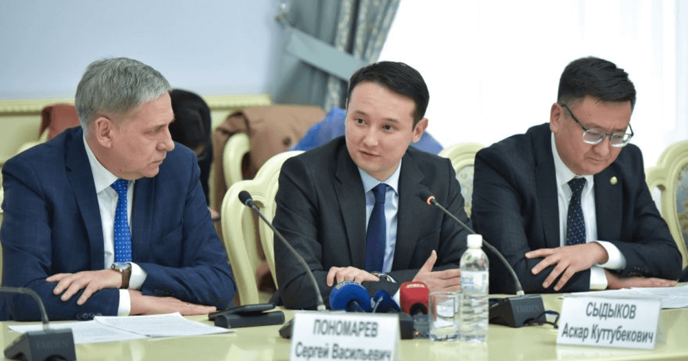 Новые ставки страховых сборов для иностранцев лишат КР квалифицированных специалистов — МДС изображение публикации